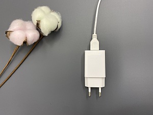 Настольная лампа Uniel TLD-572 White/LED/500Lm/4500K/Dimmer